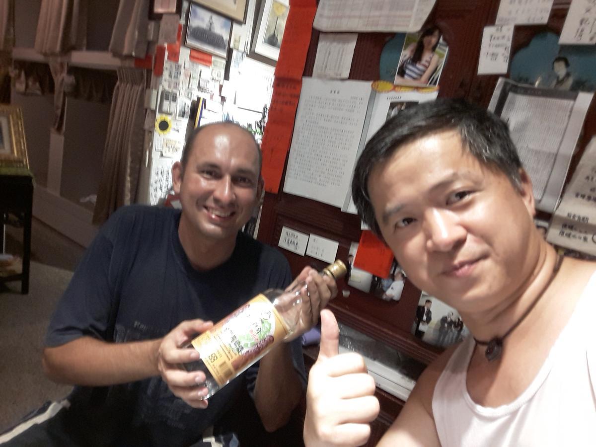 Jiji Art Backpackers Hostel Luaran gambar